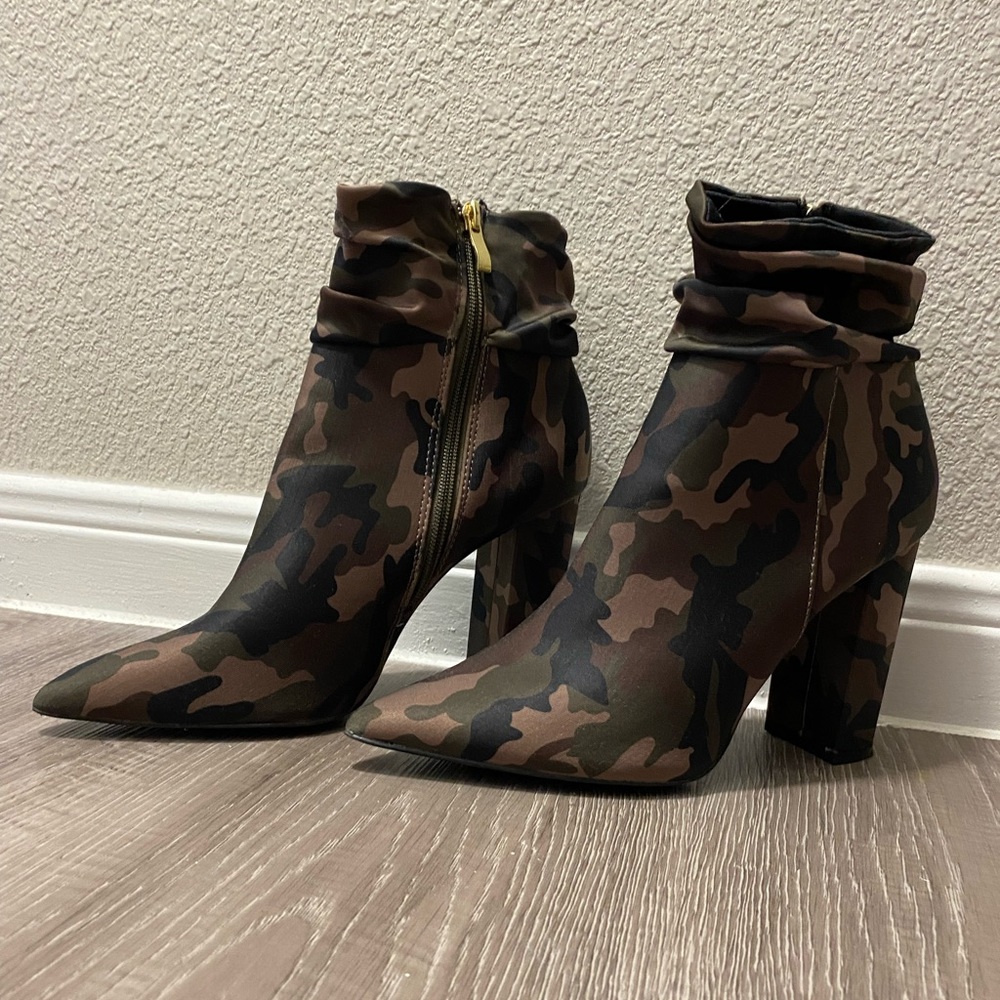 Camo Booties Gold Zipper